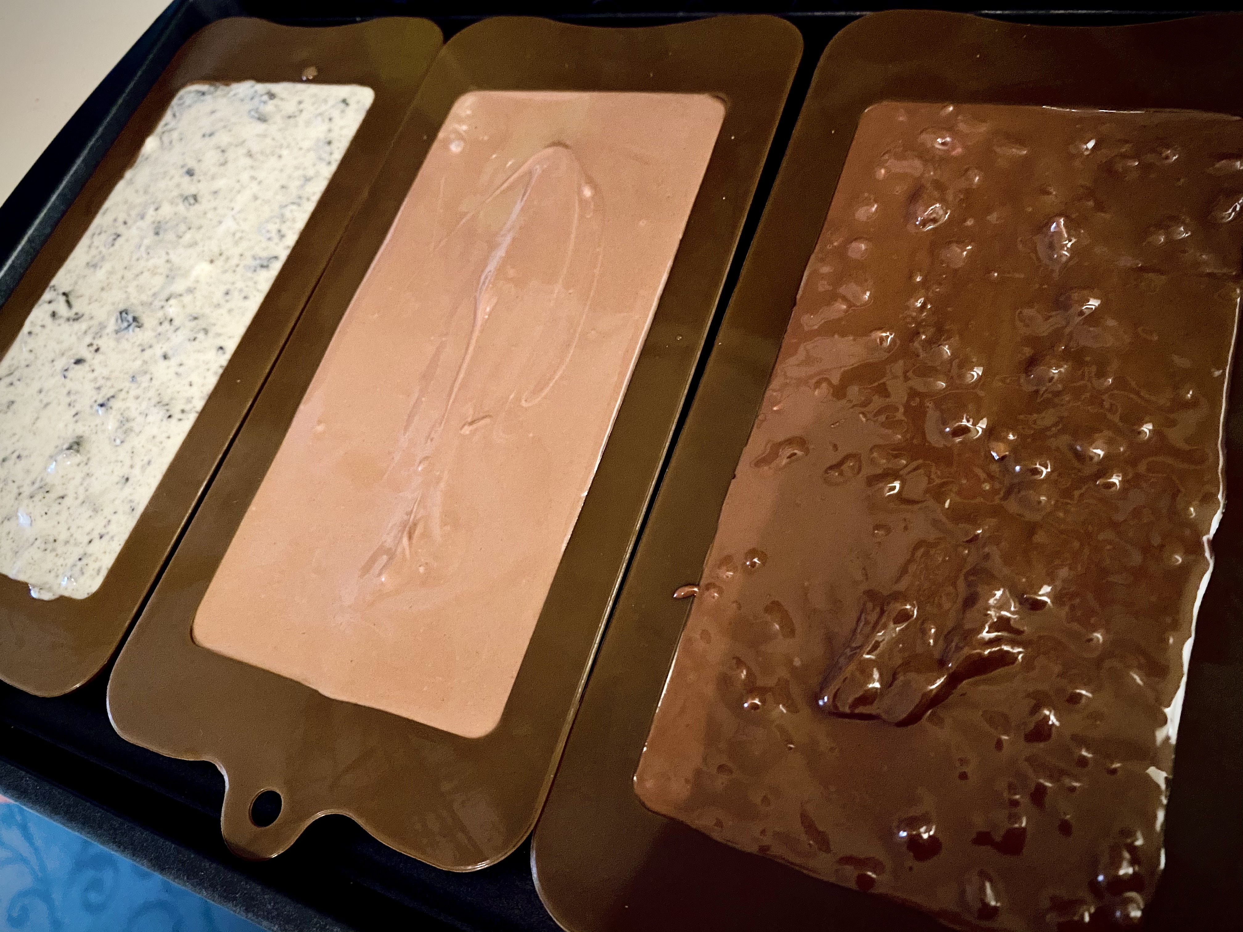 Cookies N' Cream, Sea Salt Caramel & Milk Chocolate with Nuts