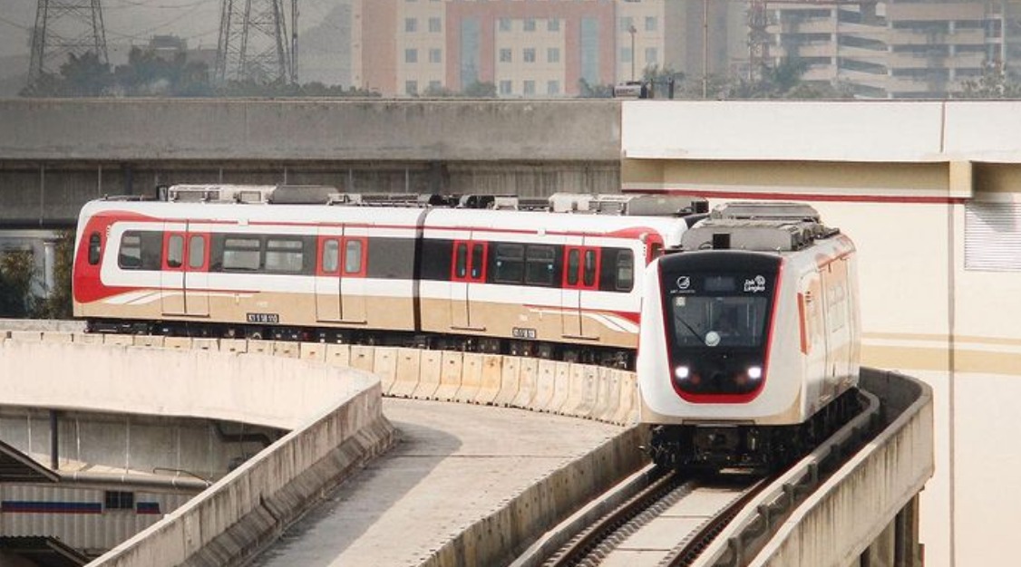 apa beda lrt dan mrt