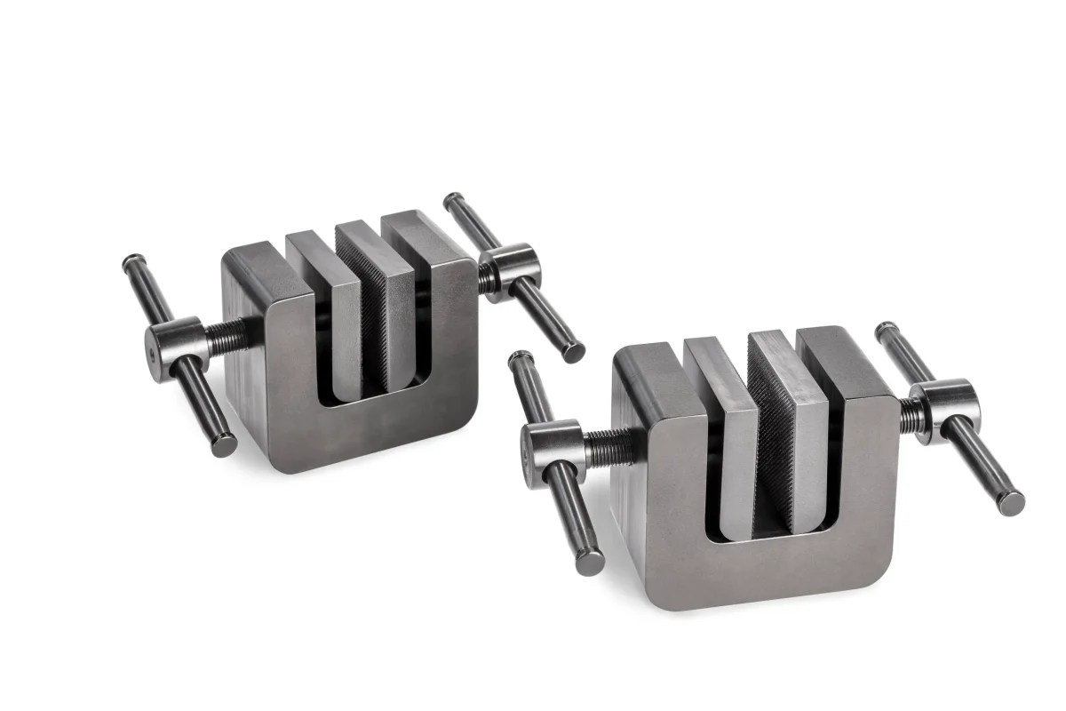 United Testing Screw Action Grip - up to 10 kN (2250 Lbf)