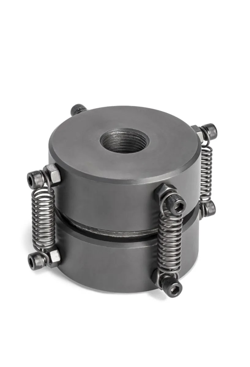 Close-up View of United Spherical Compression Plate