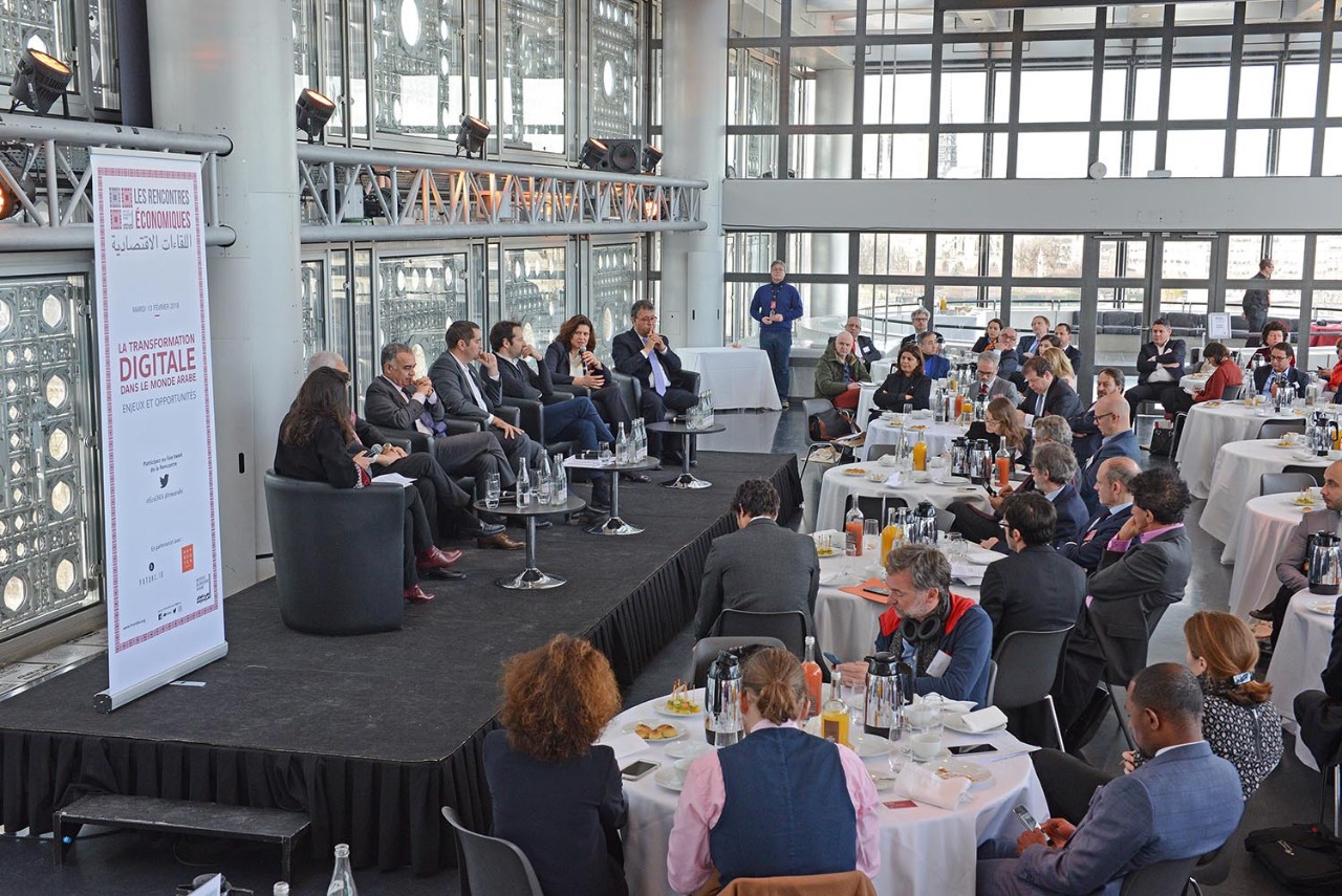 Paris Abrite Un Forum Economique Sur Les Opportunites D