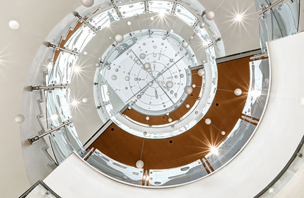 13 years after an armor fence installation, we needed to replace a few dozen pickets on our fence. The Role Of Glass Railing In Enhancing Daylighting Industry Today