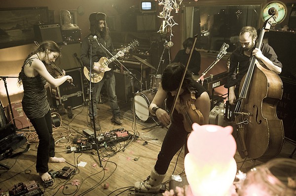 洋楽 the silver mt.zion memorial orchestra Thee Silver Mt. Zion Memorial Orchestra | Constellation