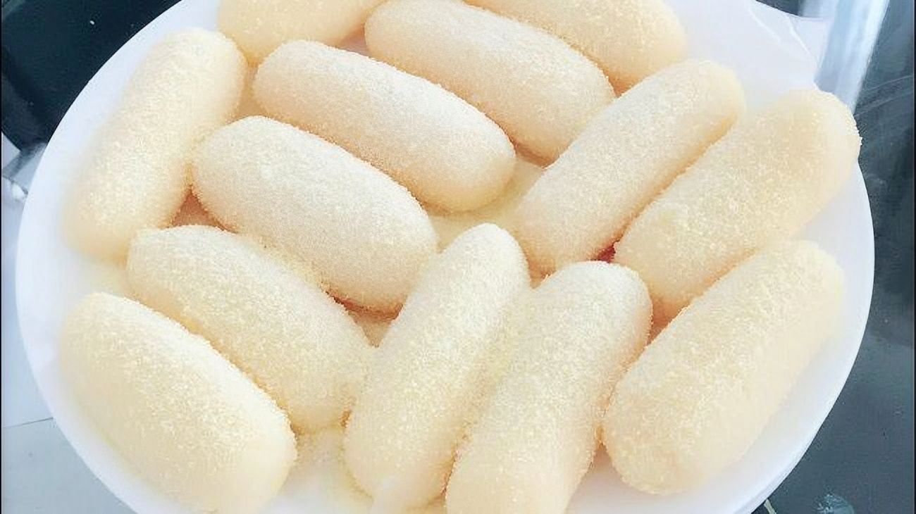 ৩ কারণে ত্যাগ করবেন মিষ্টি খাবার