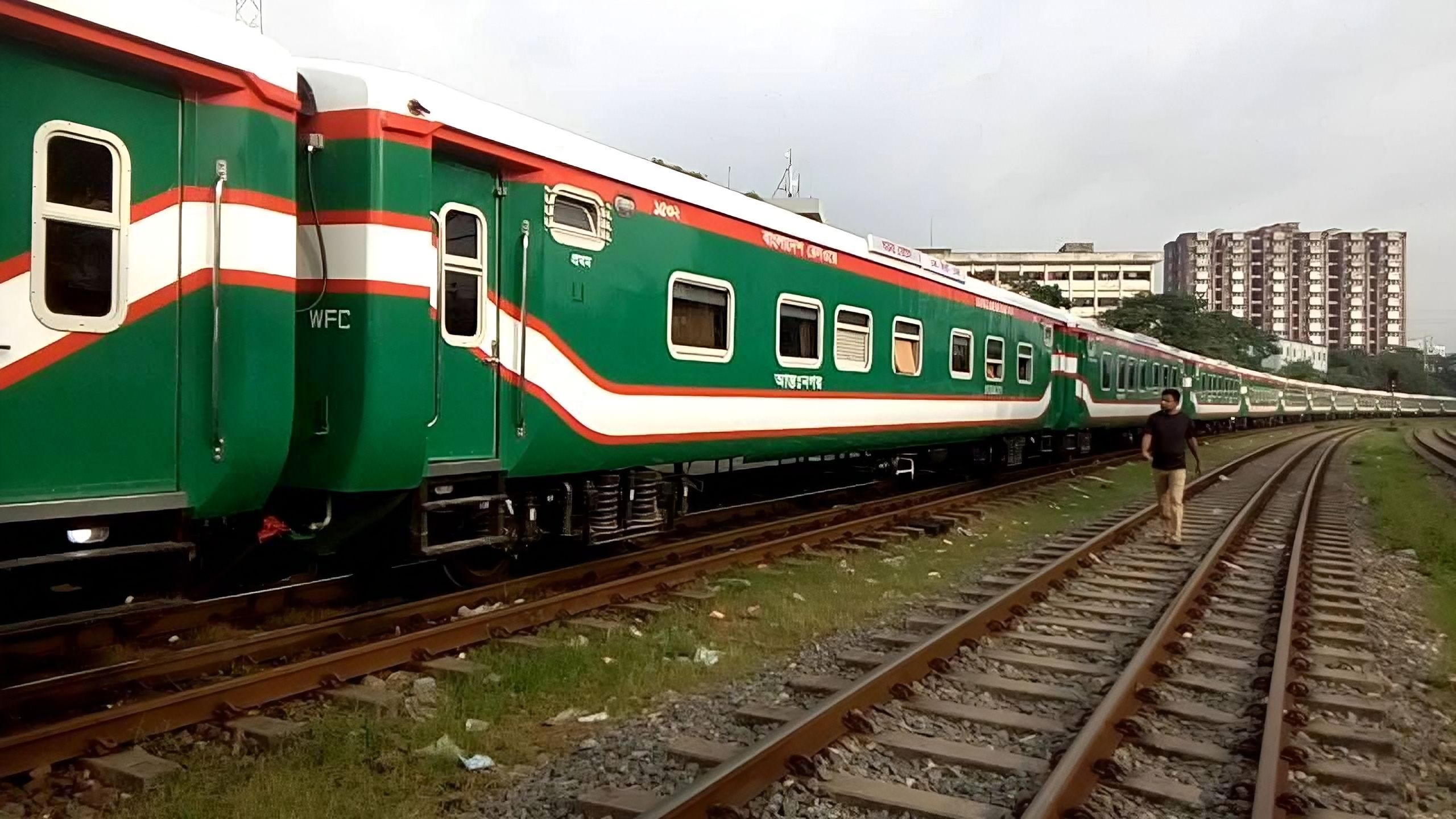 ট্রেন