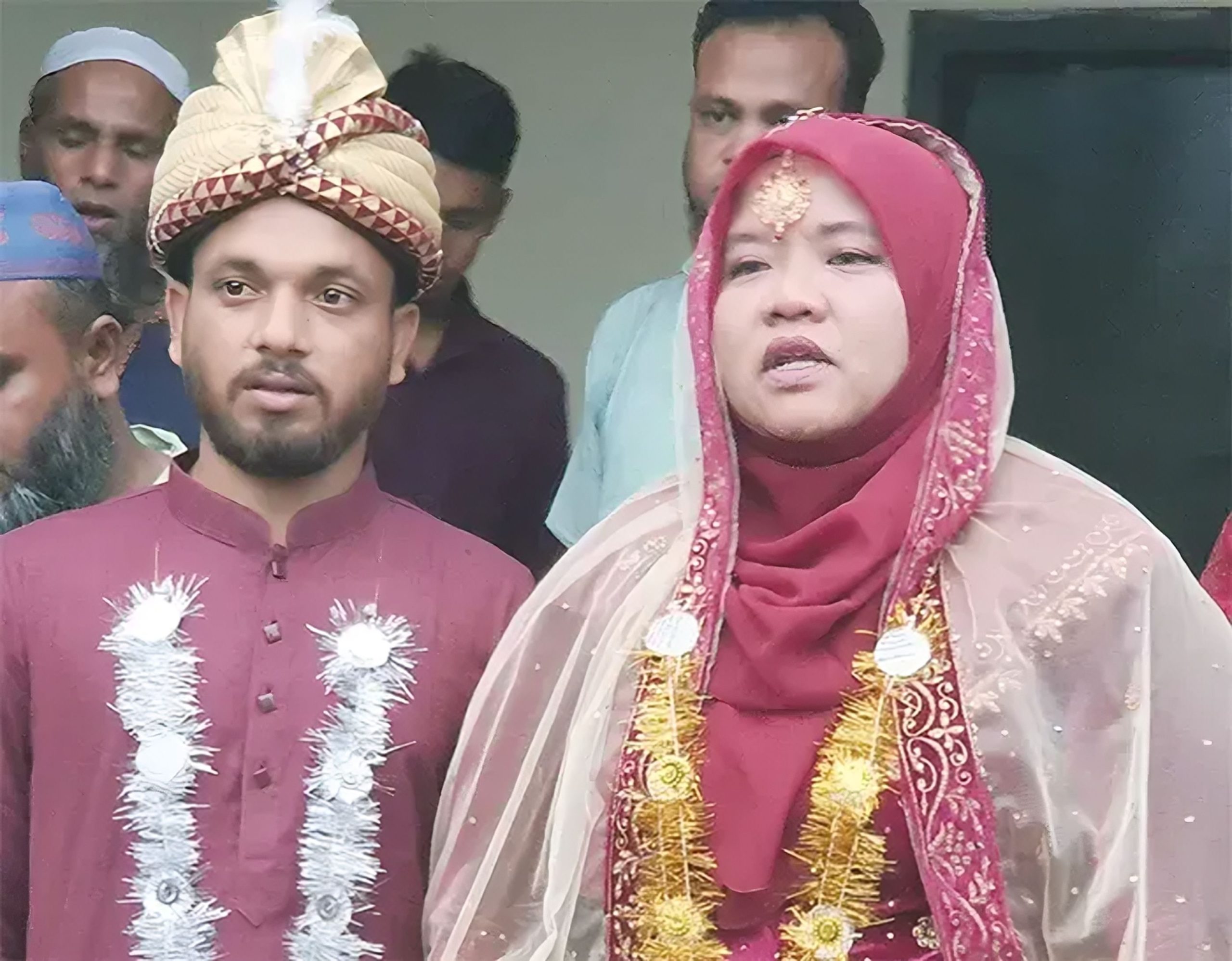 প্রেমের টানে মালয়েশিয়ান তরুণী ছুটে এলেন গাজীপুরে, ধুমধাম করে বিয়ে