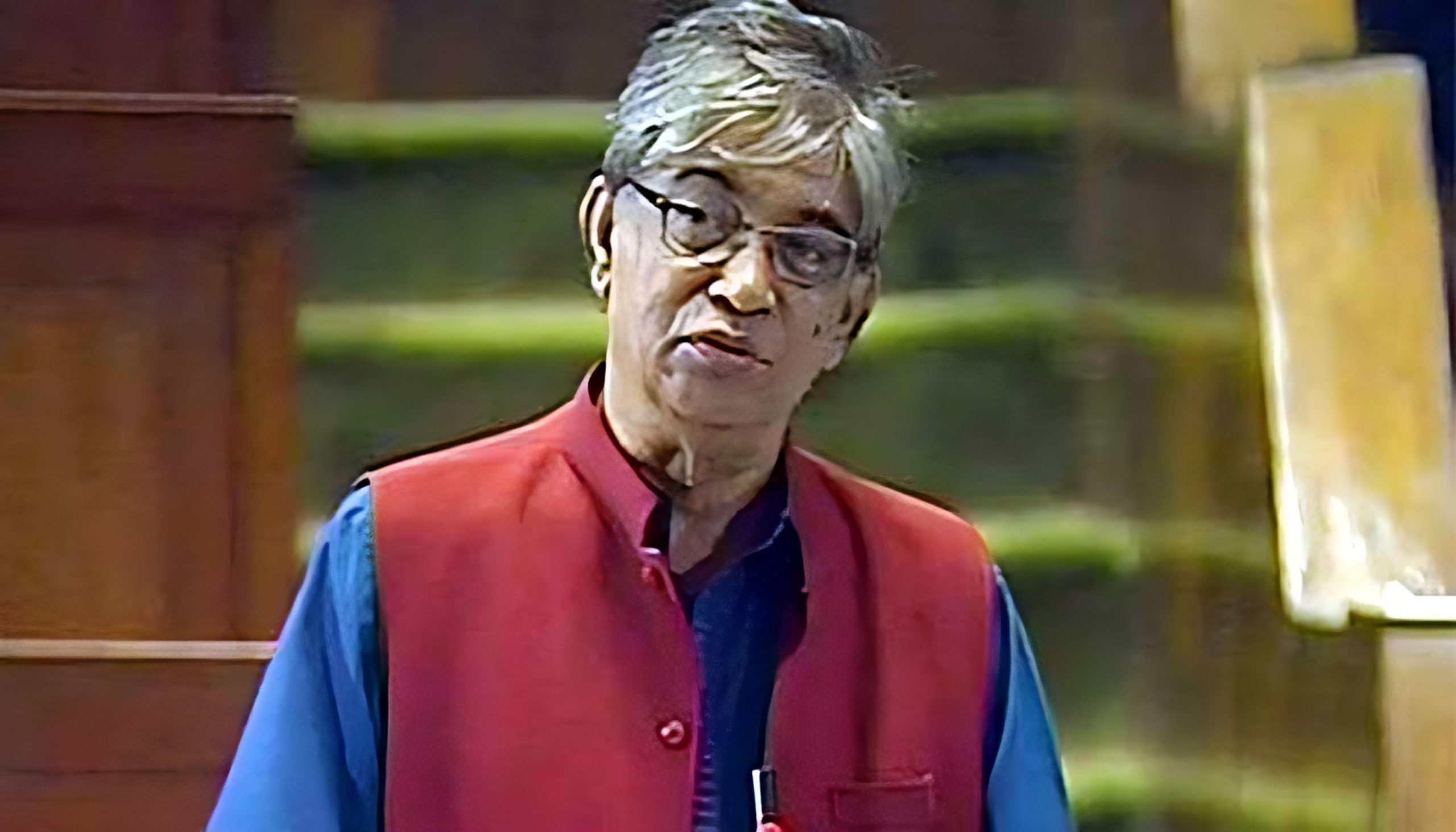 বাটন ফোন আর ২-৪ বছর হয়ত থাকবে : মোস্তাফা জব্বার