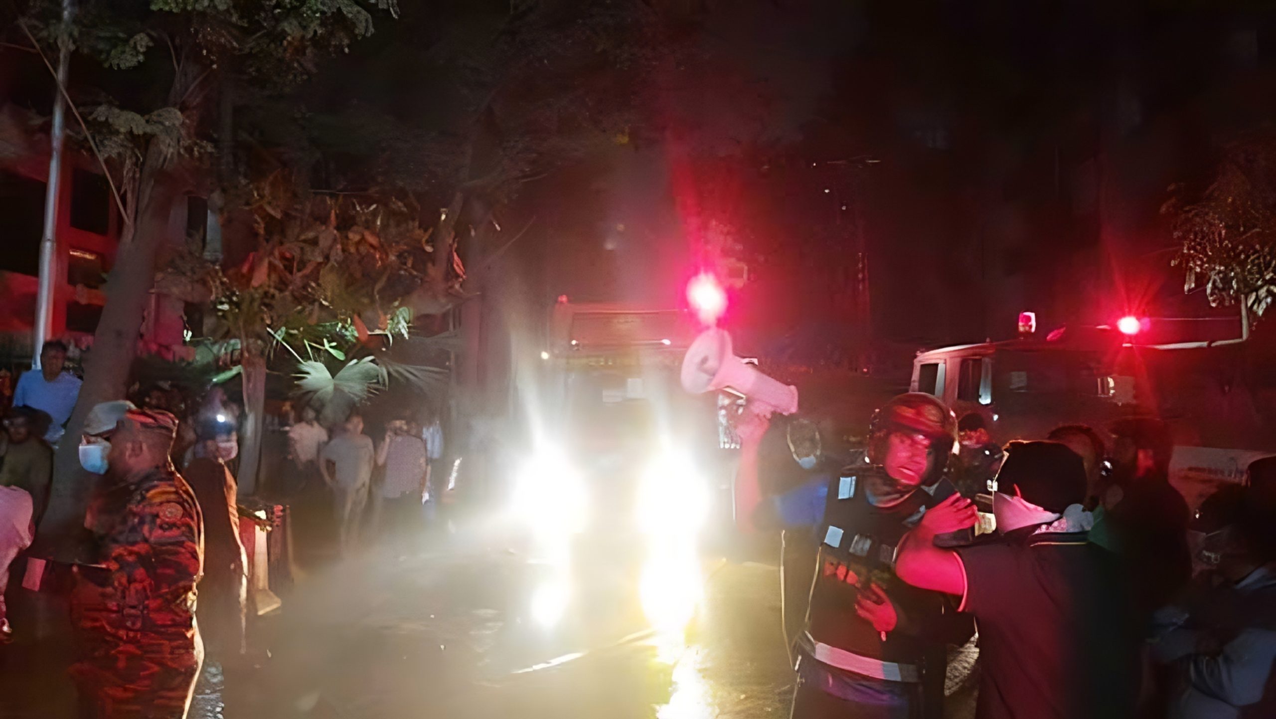গুলশানে বহুতল আবাসিক ভবনে আগুন, একজনের মৃত্যু