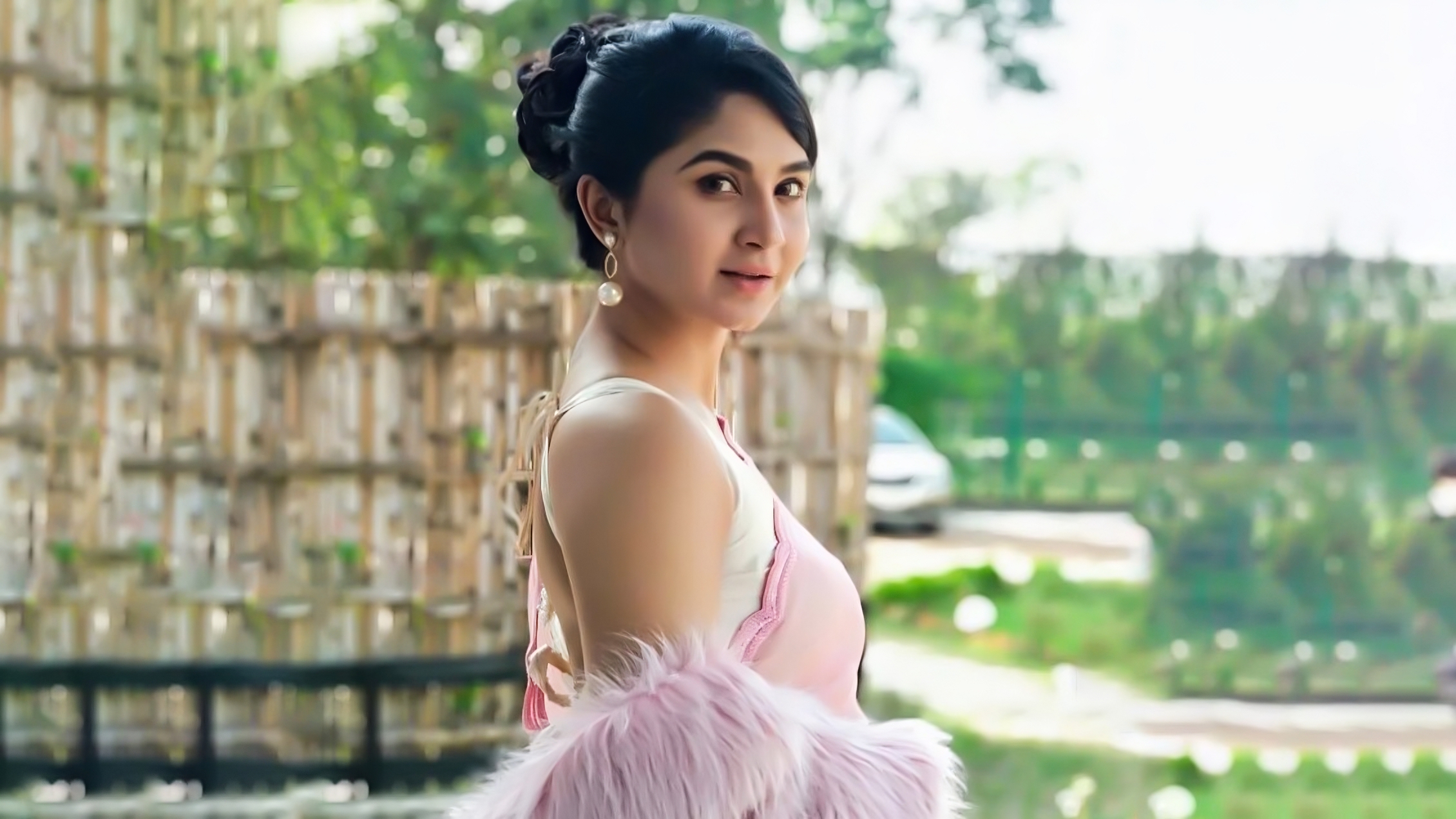 অবিবাহিত হয়েও মা হচ্ছেন স্পর্শিয়া