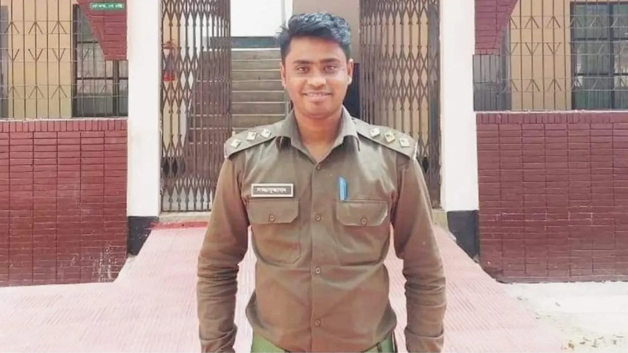 পাহাড় কাটার খবরে অভিযান, বন কর্মকর্তাকে হত্যা