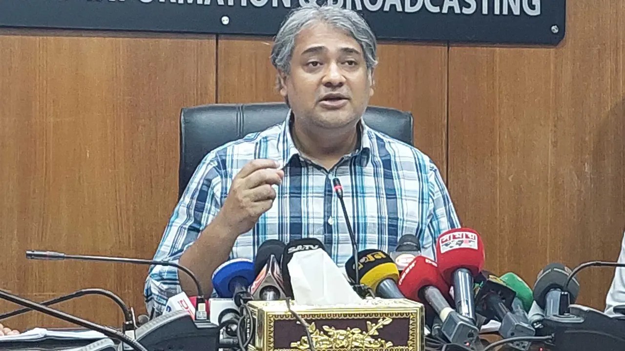 অনিবন্ধিত অনলাইনের বিরুদ্ধে পদক্ষেপ নেব