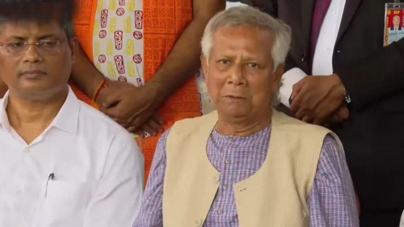 আপনারা বিভিন্ন খোপে চলে যাবেন না, এক থাকুন