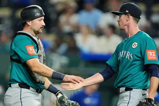 Mariners' Cal Raleigh Sets Home Run Record in Royals Win