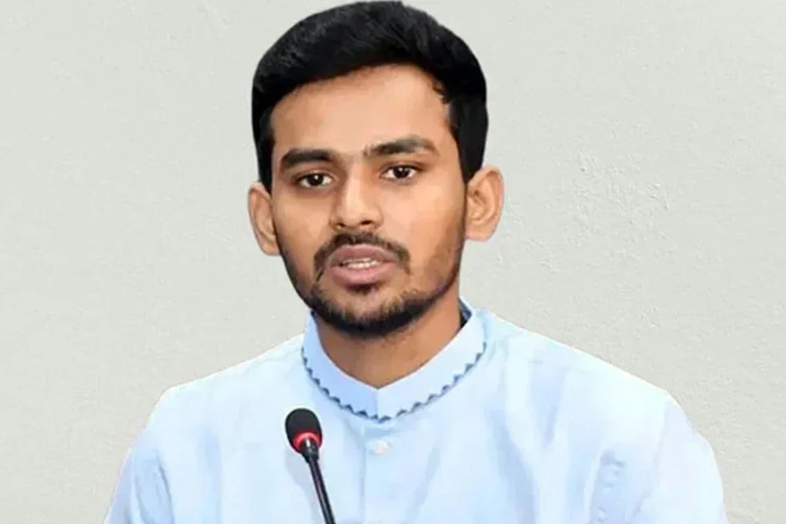 কাকে পুনর্বাসন না করার কথা বলছেন আসিফ মাহমুদ?