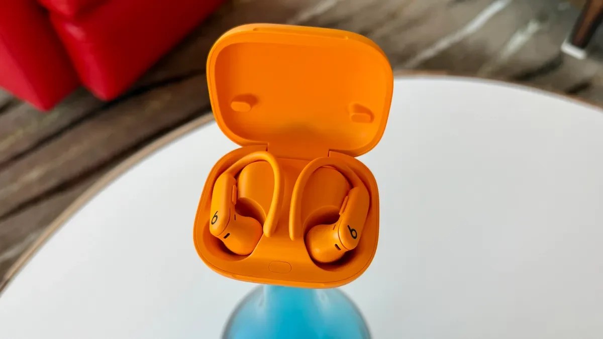Powerbeats Fit vs Powerbeats Pro 2