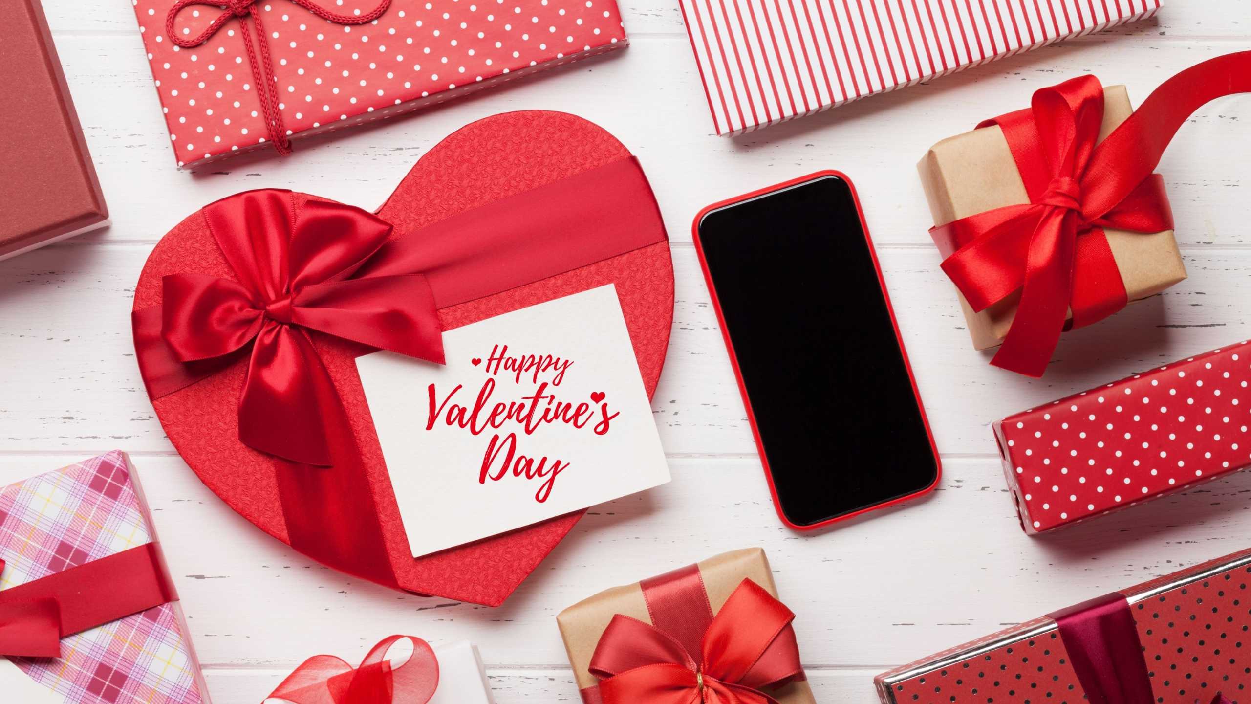 cutie-cu-inimioara-telefon-ziua-indragostitilor-infinity-marketplace