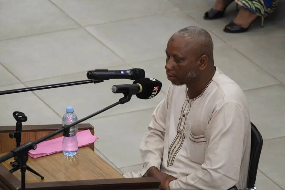 Procès du 28 sept 2009: « Mon fils a reçu 8 balles qui étaient visibles sur son habit, à  partir de son ventre jusqu’à la tête » Mohamed Cherif Barry à la barre