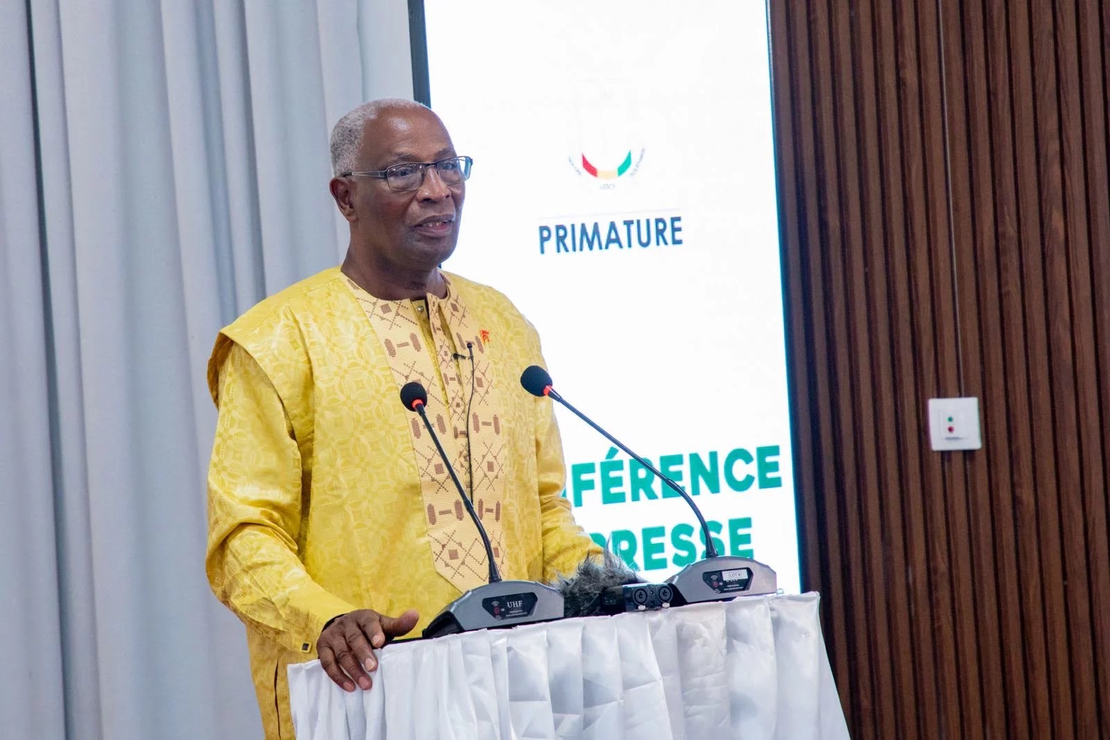 Gestion de la transition : le PM Amadou Oury Bah face à la presse