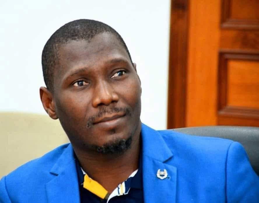 De la pénombre de la vie privée au foyer à la risée de l’espace public, protégeons notre intimité ! (Par Sayon Mara)