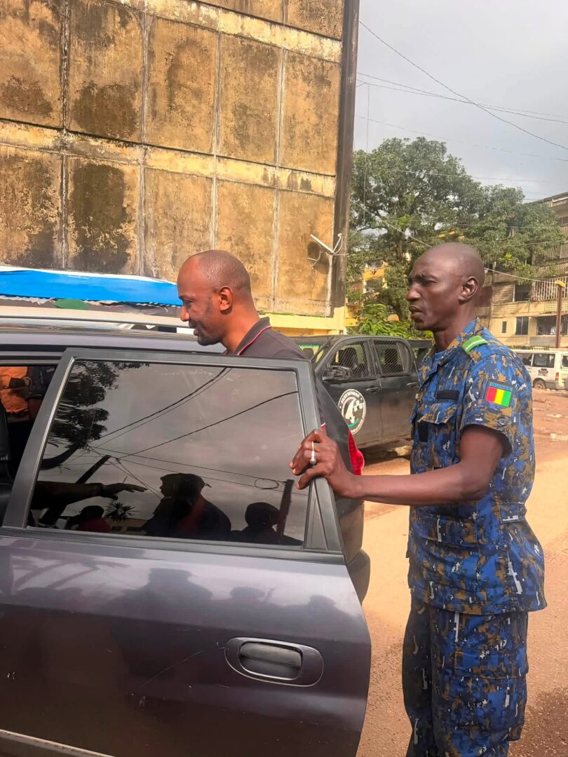 TPI de Dixinn: placé sous mandat de dépôt, l’activiste Bella Bah conduit à la Maison centrale de Conakry