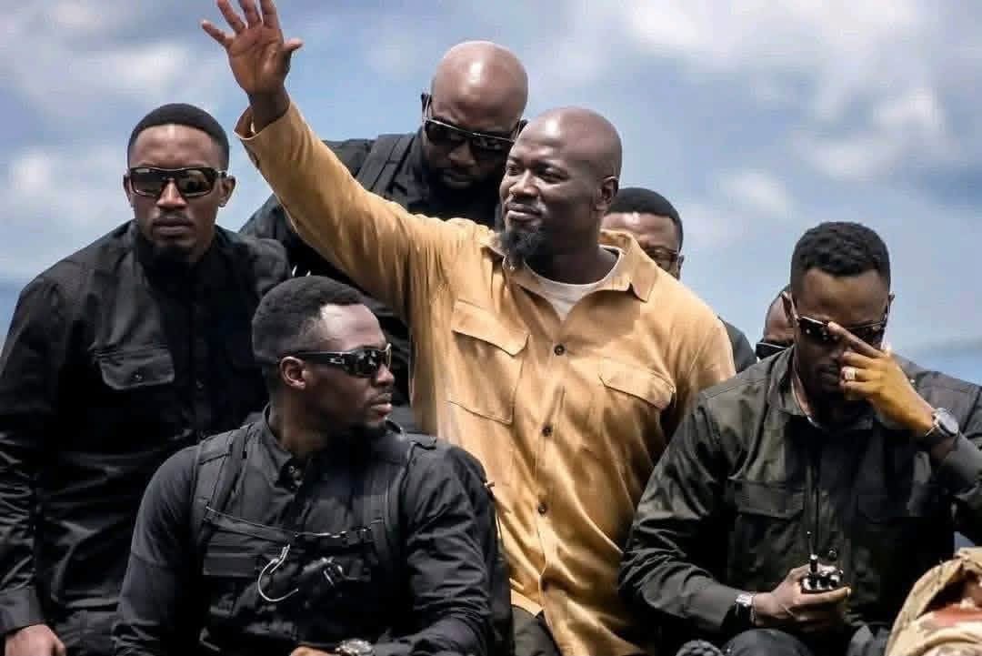 Le président Mamadi Doumbouya regagne Conakry après son congé annuel