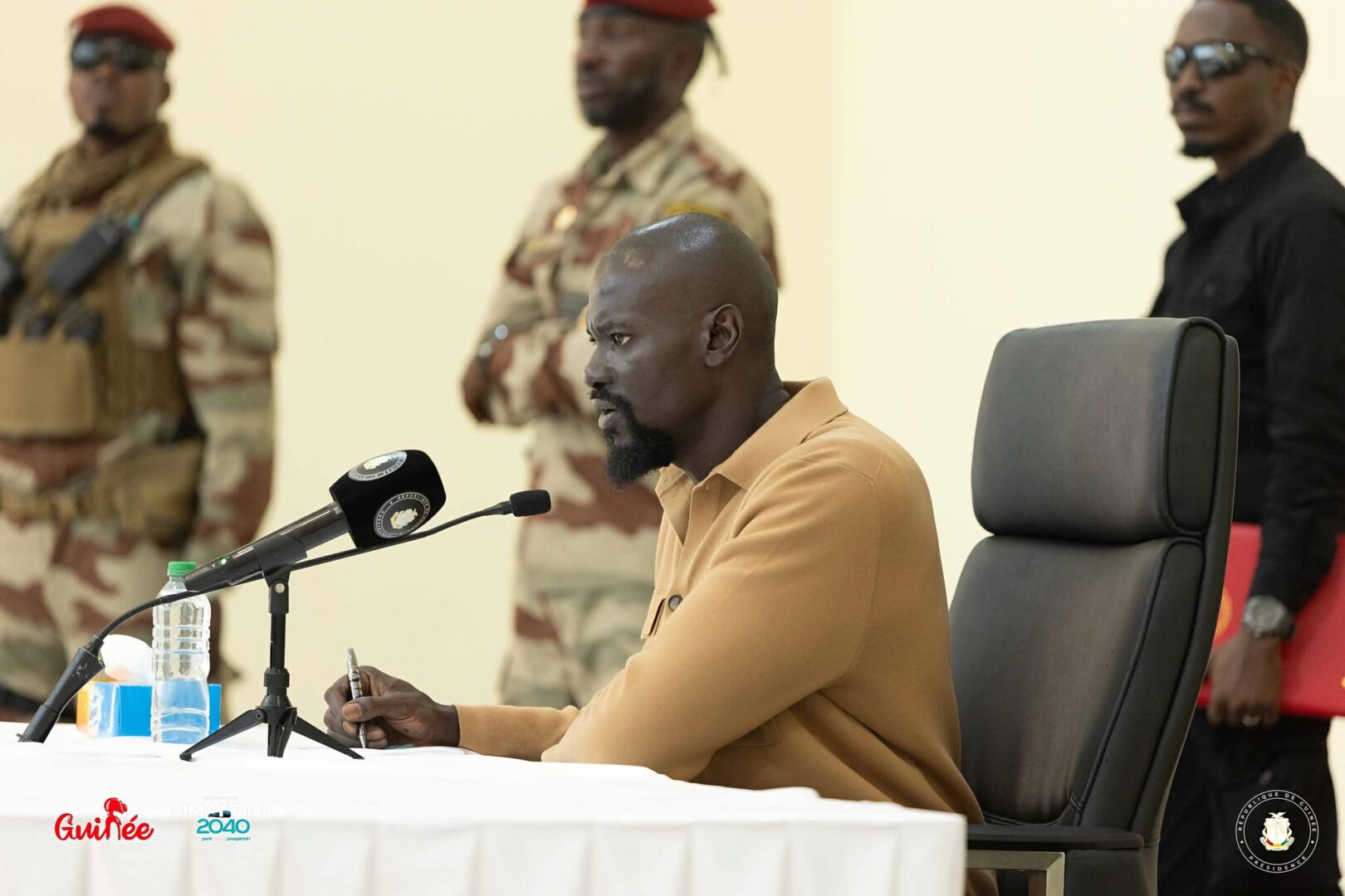Limogeage de deux (2) ministres, radiation d’un magistrat : le président Mamadi Doumbouya explique la décision