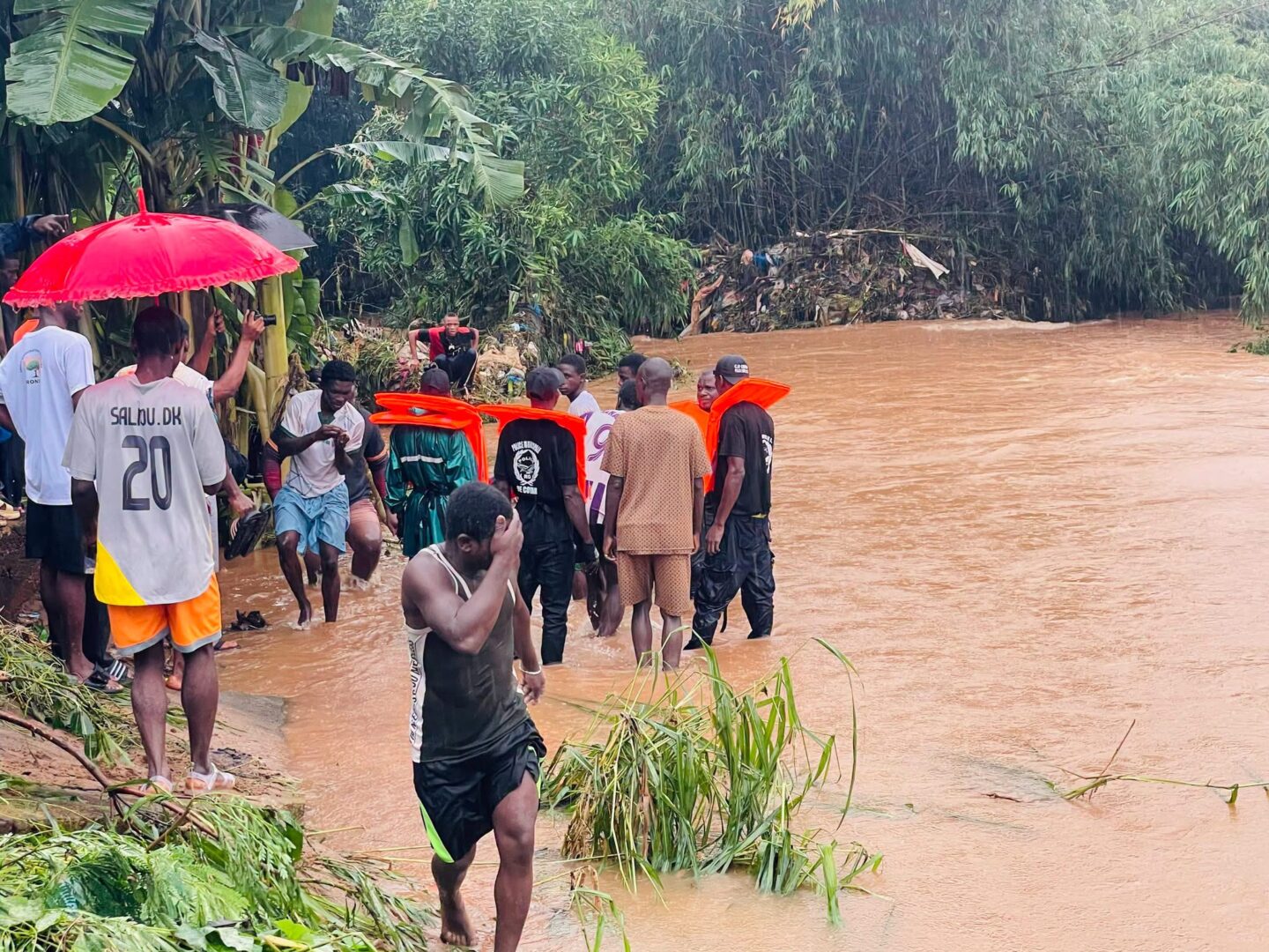 Inondations : le lit du Sarinka déborde et fait des dégâts
