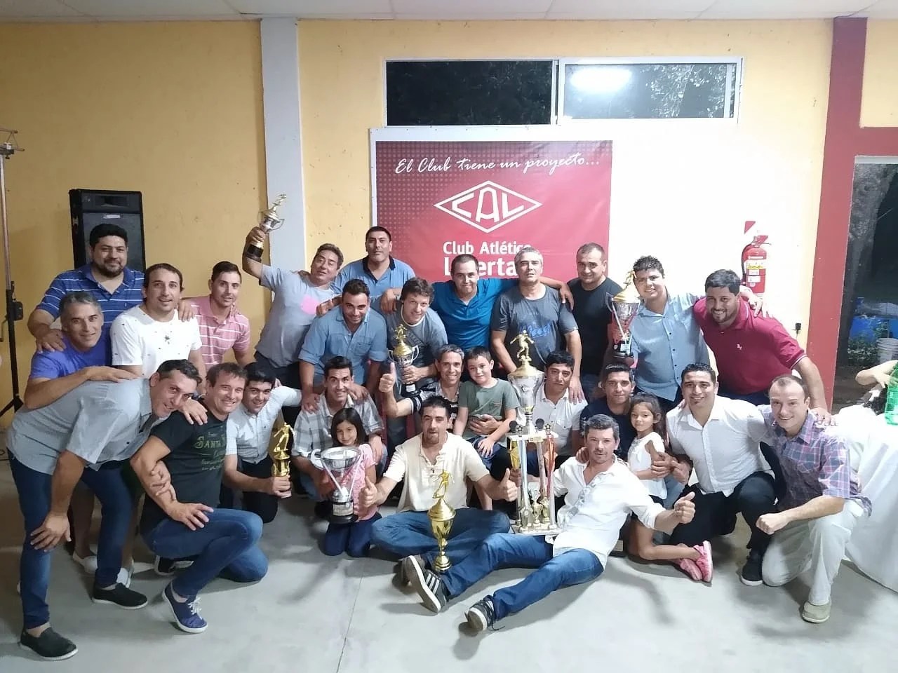 El Senior del Club Libertad entre los ocho mejore equipos en el torneo del Centro, disputado en Rio IV.