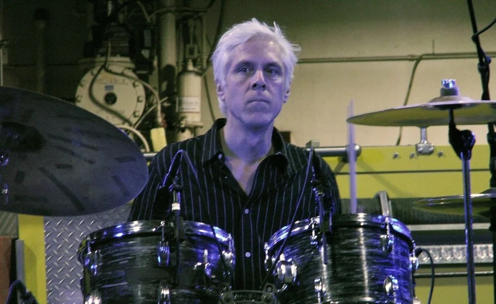 Muere el ex baterista de R.E.M. Bill Rieflin.