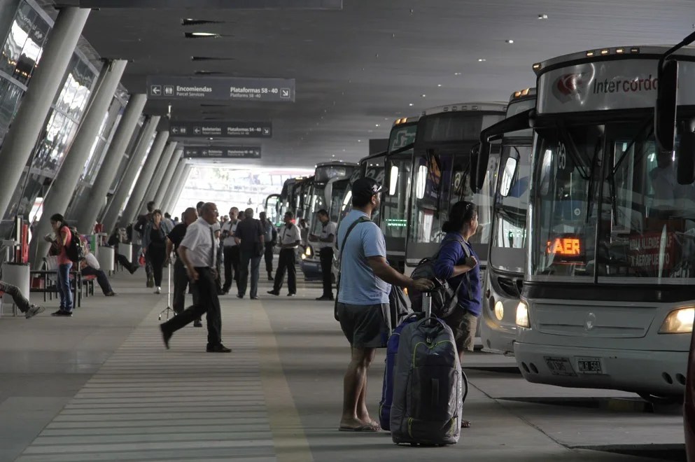 Levantan el paro del transporte interurbano de pasajeros en Córdoba