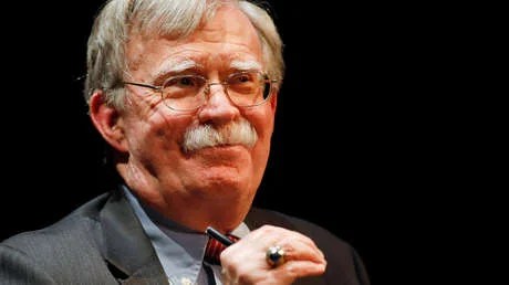 Bolton afirma en su libro que Trump le pidió a China ayuda para ganar las elecciones en 2020 y que ofrece “favores a los dictadores”