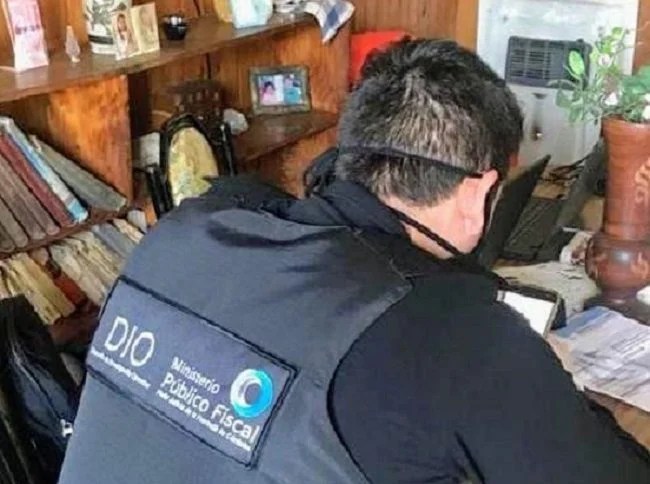 General Roca: Detenido por tenencia y distribución de pornografía infantil.
