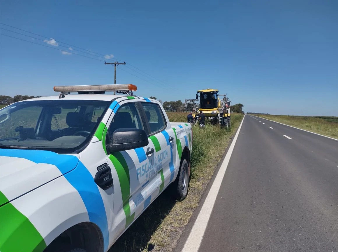 Agroquímicos: clausuran máquina autopropulsada