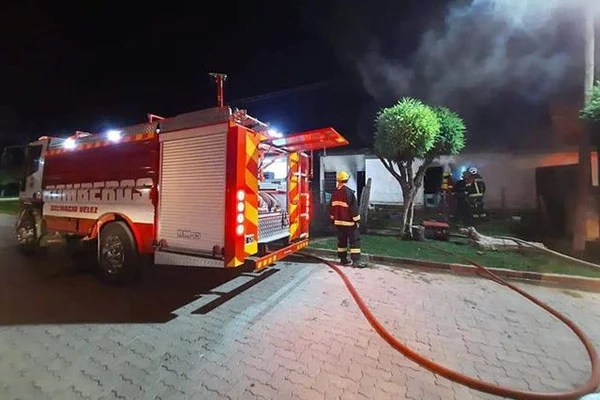 Una familia perdio todo en un incendio y piden ayuda