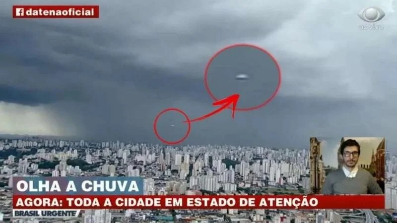 Momento único: apareció un OVNI en el vivo de un noticiero