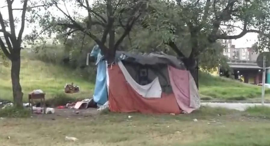 Maia no desapareció, desaparecimos nosotros