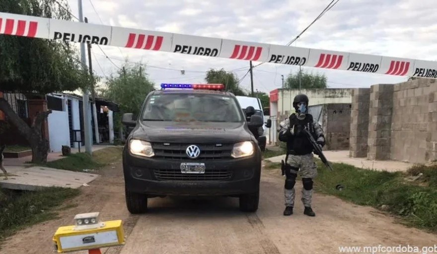 Secuestran marihuana y plantas de cannabis de dos metros y medio de altura en Bell Ville