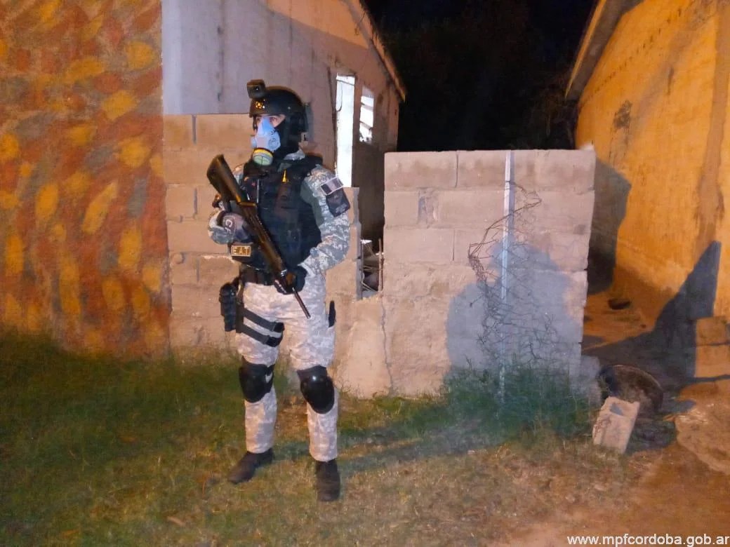 Con marihuana y plantas, FPA detuvo a sujeto que vendía drogas en Villa Dolores
