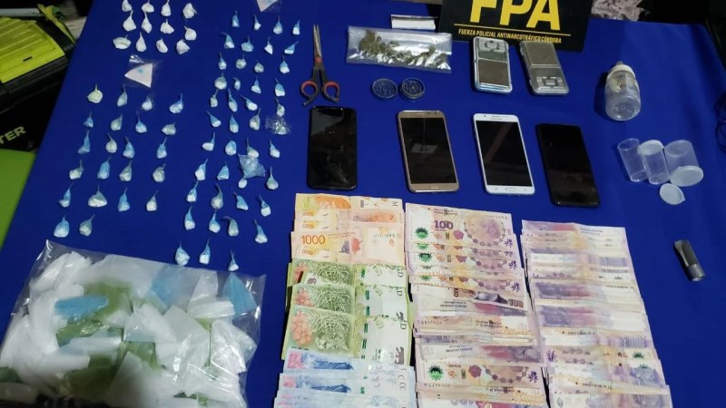 Caen madre e hija por comercializar cocaína en Río Segundo
