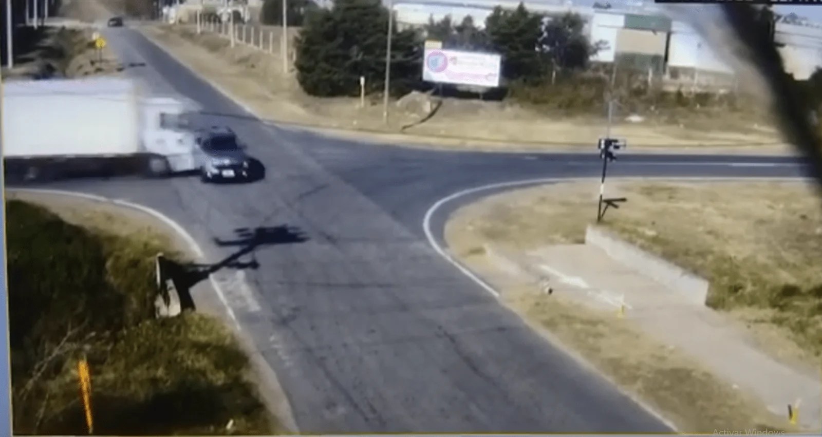 Venado Tuerto: Cámaras de seguridad captaron un fuerte accidente en calles.
