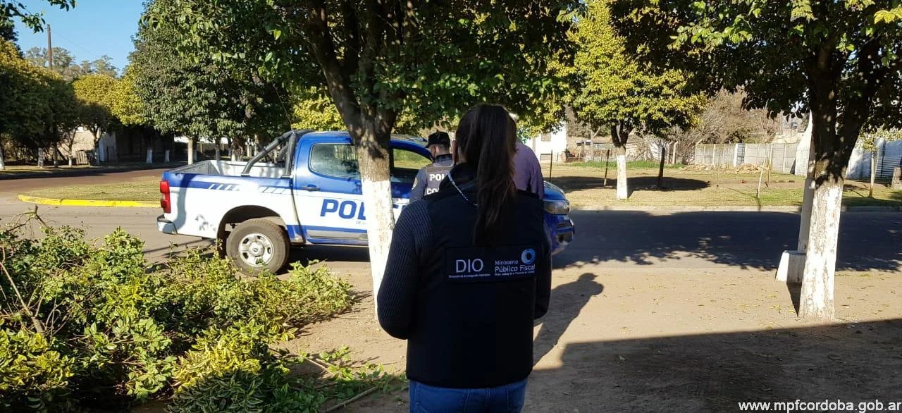 Operativo en los cisnes por distribución de material de abuso sexual infantil