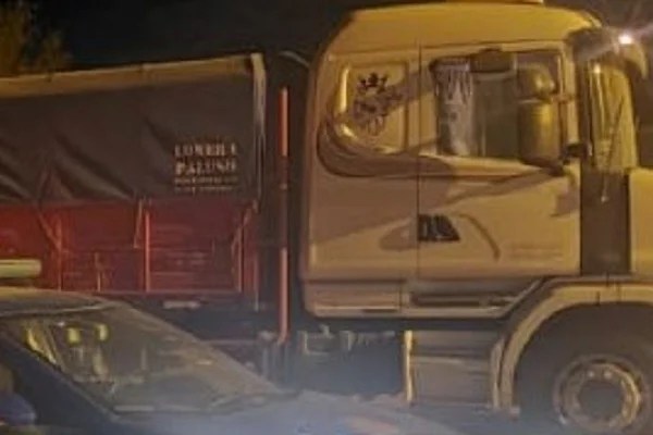 Encuentra un elemento que podría complicar al camionero acusado del accidente fatal de Arroyo Cabral.