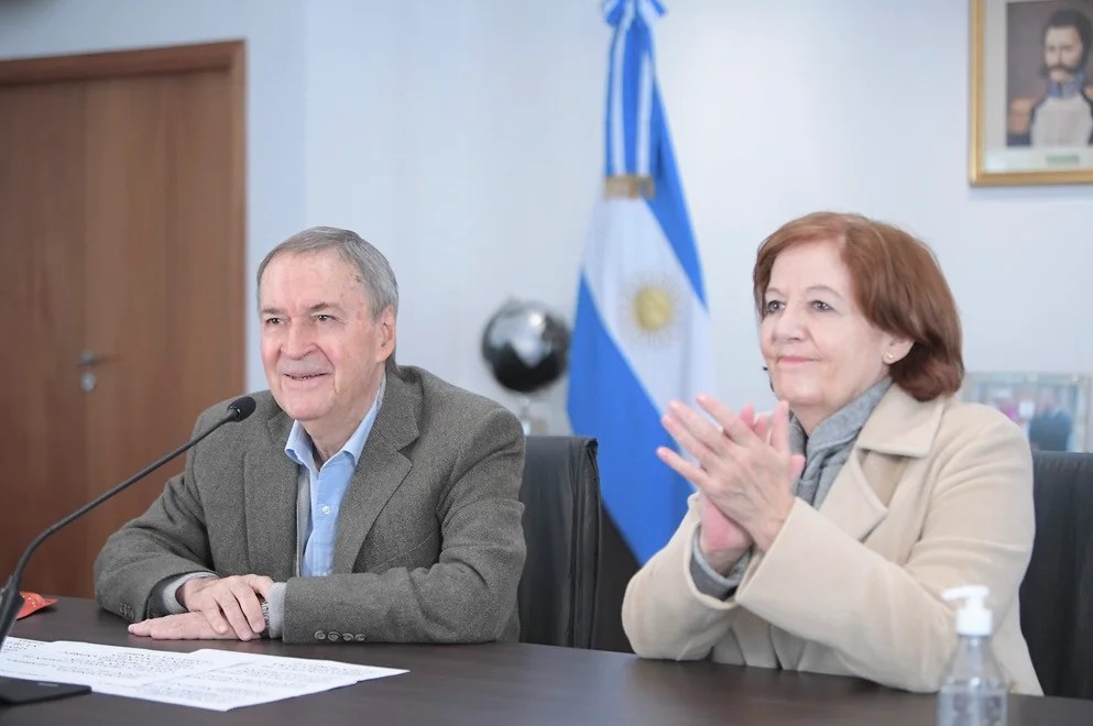 Gasoductos: tendrán gas todas las escuelas con acceso a la red provincial
