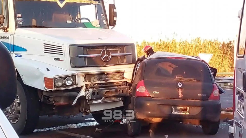 Accidente fatal en venado tuerto: una mujer murió en un choque en ruta 33 y santa fe