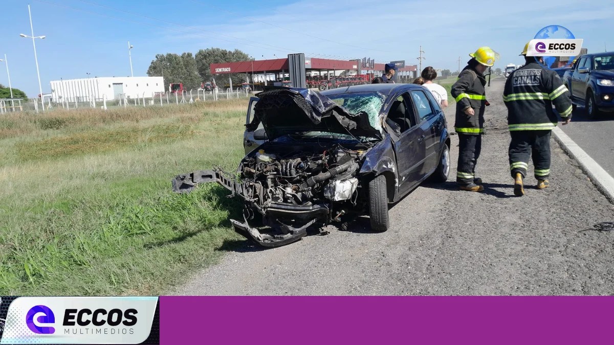 Bomberos Voluntarios de Canals responden a Accidente Vehicular en Intersección de Ruta Prov N°3 y Nac N°8