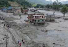 Ascienden a 538 los fallecidos en la riada de Nepal
