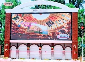 Outdoor LED video wall panel offering clear visuals in exterior environment.