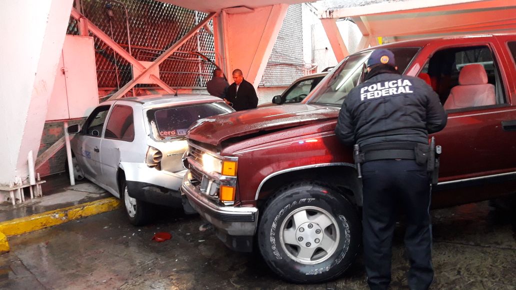 Choca conductor con vehículo tras persecución de fiscales y escapa a ...