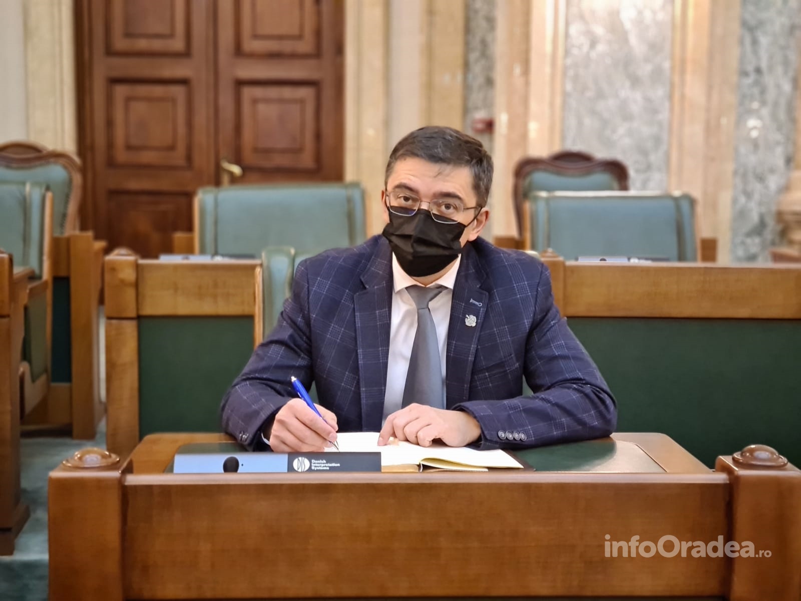 Raport de parlmentar. Senatorul liberal Adrian Hatos si-a prezentat raportul de activitate pe 2021