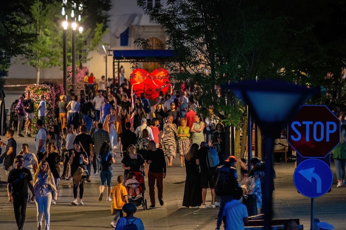 Anuala de artă și știință Neo Art Connect 2024 la Oradea. Traseu cultural cu expoziții la Casa Darvas-LaRoche și în Pasajul Madach
